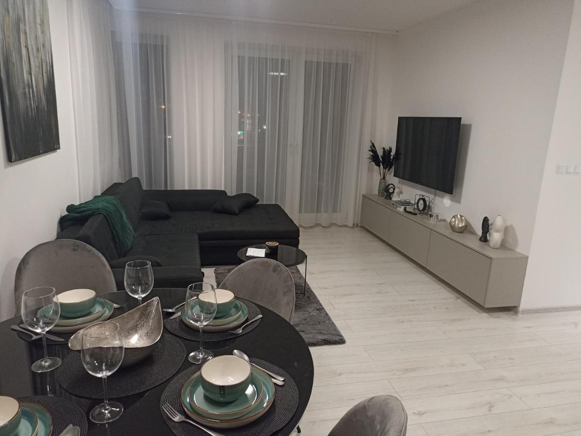 Mbv28 Apartments Poprad Extérieur photo