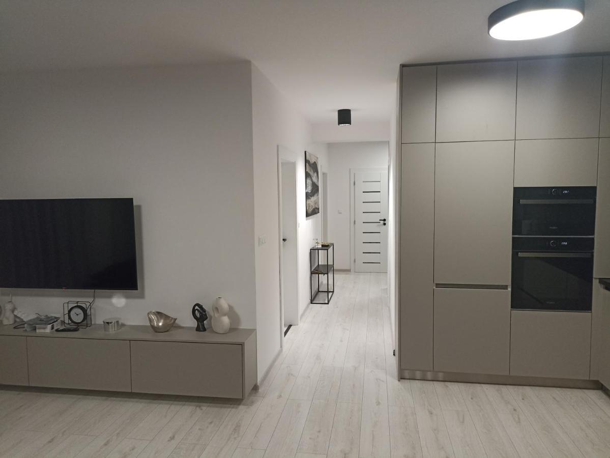 Mbv28 Apartments Poprad Extérieur photo