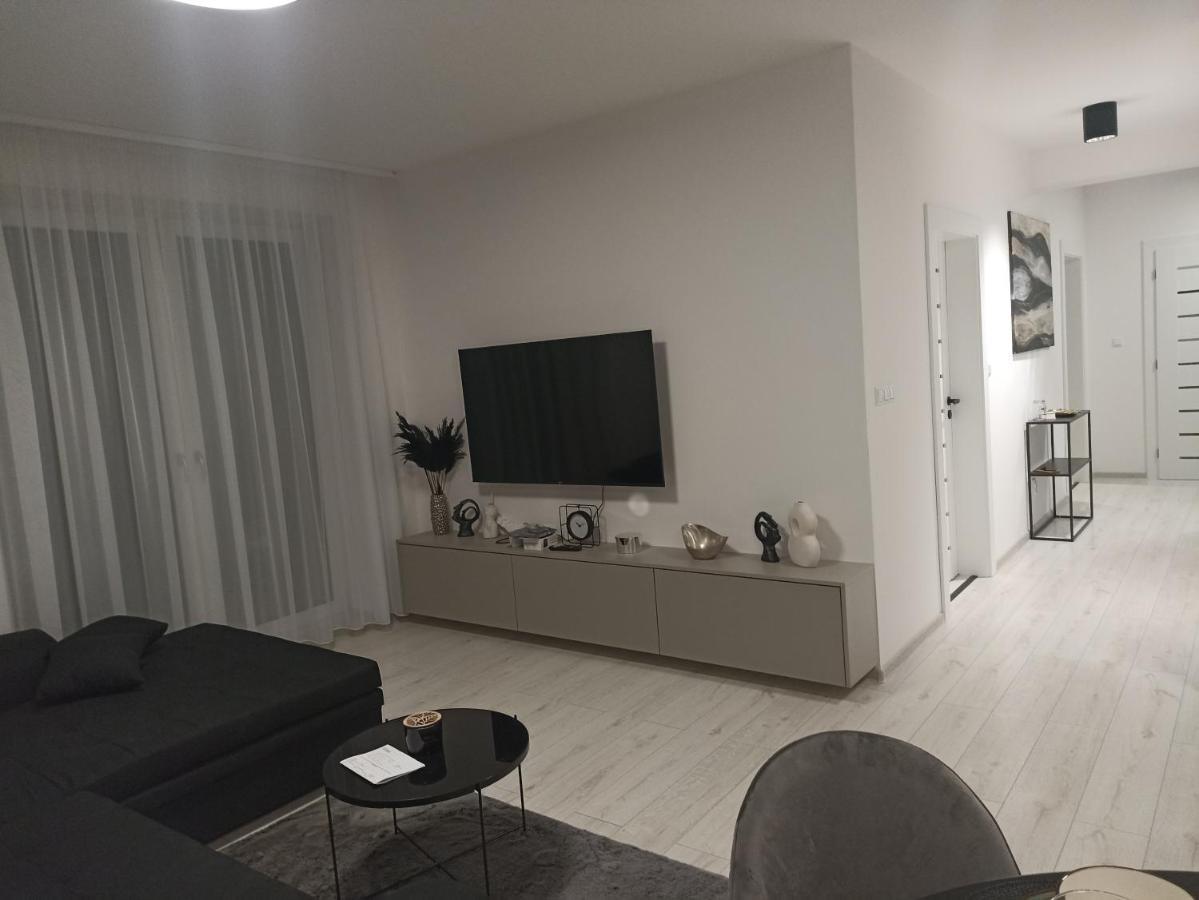 Mbv28 Apartments Poprad Extérieur photo